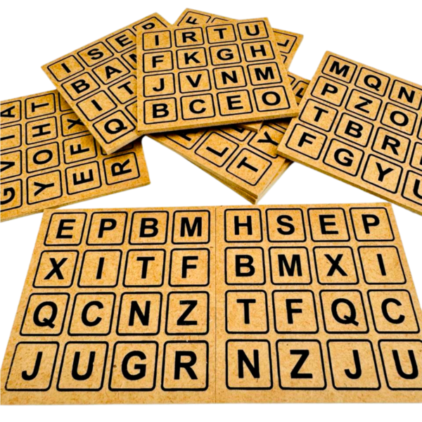 Bingo de Letras Alfabeto Peças Em Madeira 281 peças (15 cartelas + 28 letras + 238 pedrinhas + 1 estojo) - Image 6